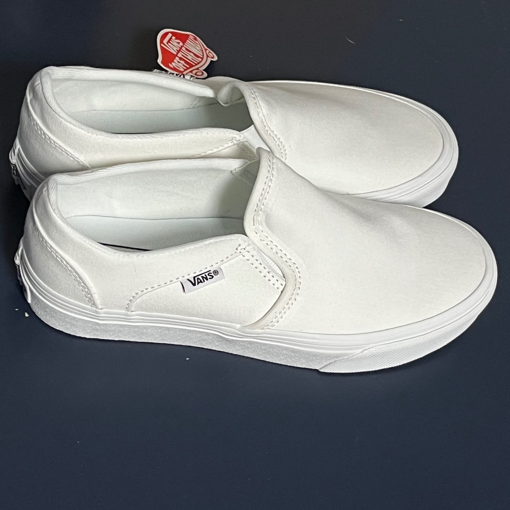 Vans White Slip-on (7.0)